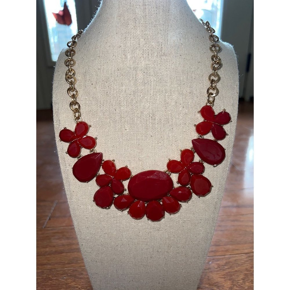 Carnelian and Gold Flower Bib Necklace — 19"